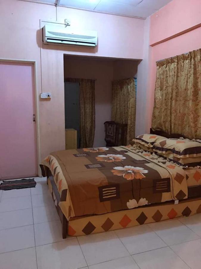 trisya homestay Kuala Terengganu Luaran gambar