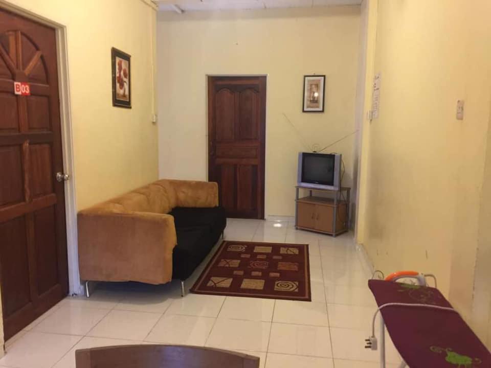 trisya homestay Kuala Terengganu Luaran gambar