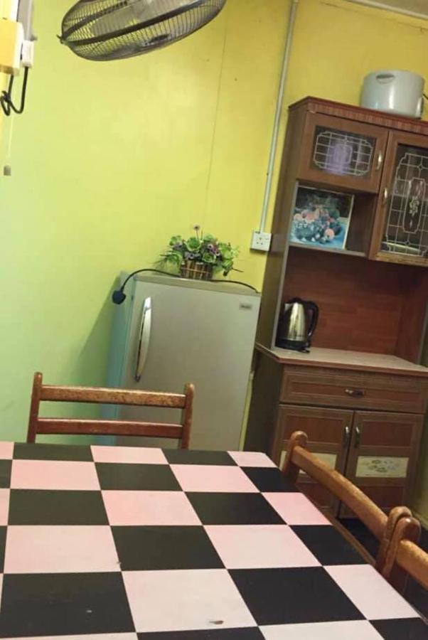 trisya homestay Kuala Terengganu Luaran gambar